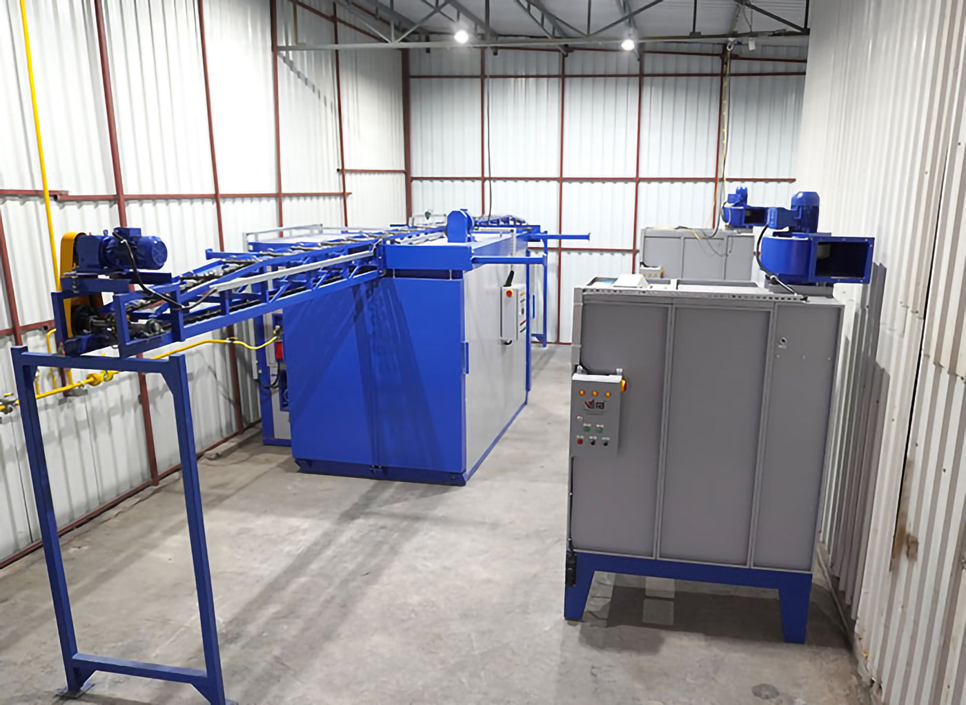 Elektrischer Pulverofen mit Pulverabsaugung und Fördersystemen